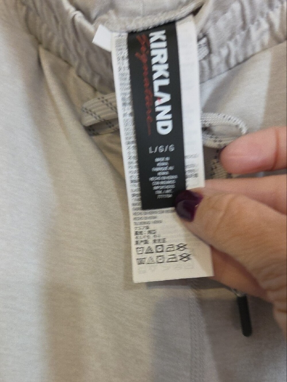 Kirkland Signature Women's Light Cream Drawstring Crop Pant,  Size Large - Picture 5 of 9